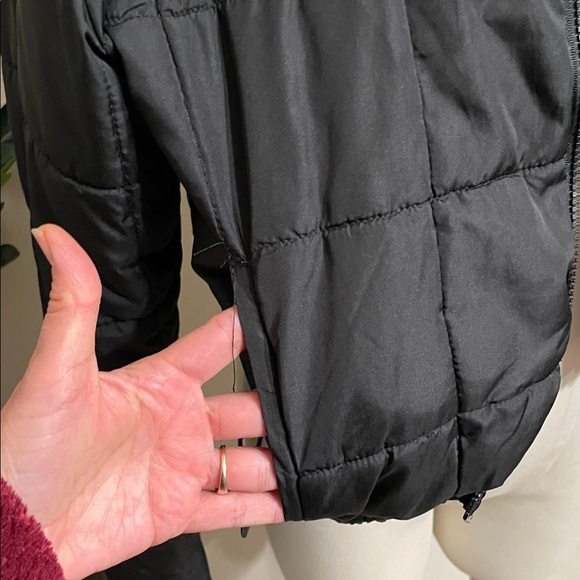 Aeropostale Black Quilted Women's Jacket - Picture 5 of 9